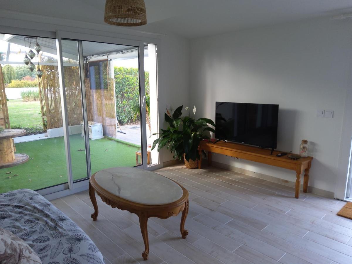 Ty Grain De Sel : Logement Privatif Avec Piscine, Jardin Et Patio Chauve Екстер'єр фото